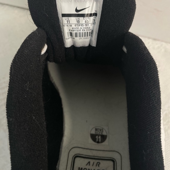 Nike Black & White Air Monarch ~ Size 11
Athletic ~ Training Shoes - Picture 2 of 14